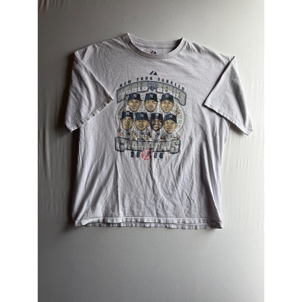 New York Yankees 09 Champs Majestic Mens XL White Caricature Jeter World Series